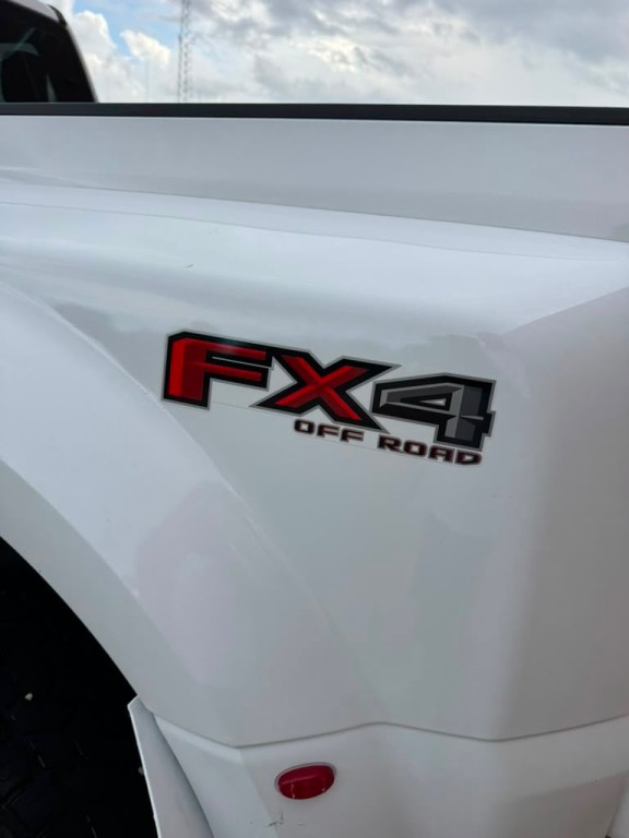 2019 Ford F-350 Image 10