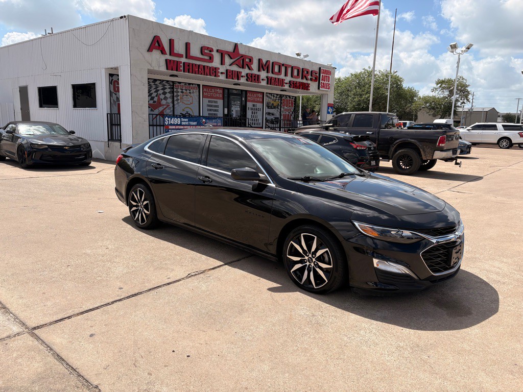 2021 Chevrolet Malibu Image 1