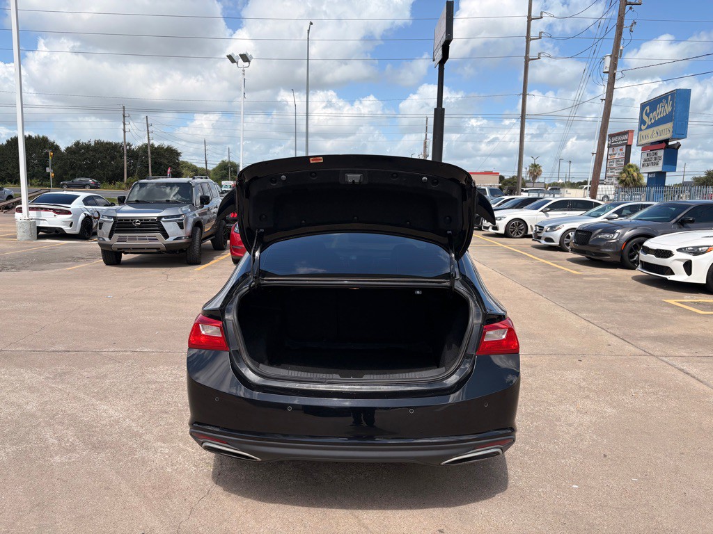 2021 Chevrolet Malibu Image 9