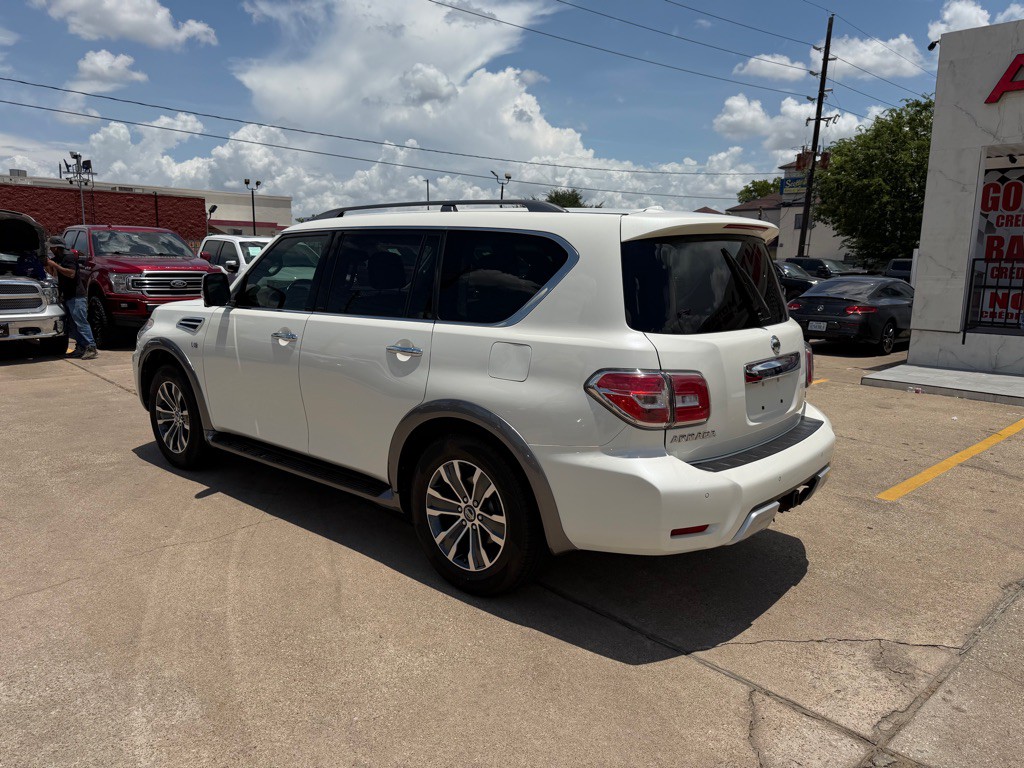 2018 Nissan Armada Image 10