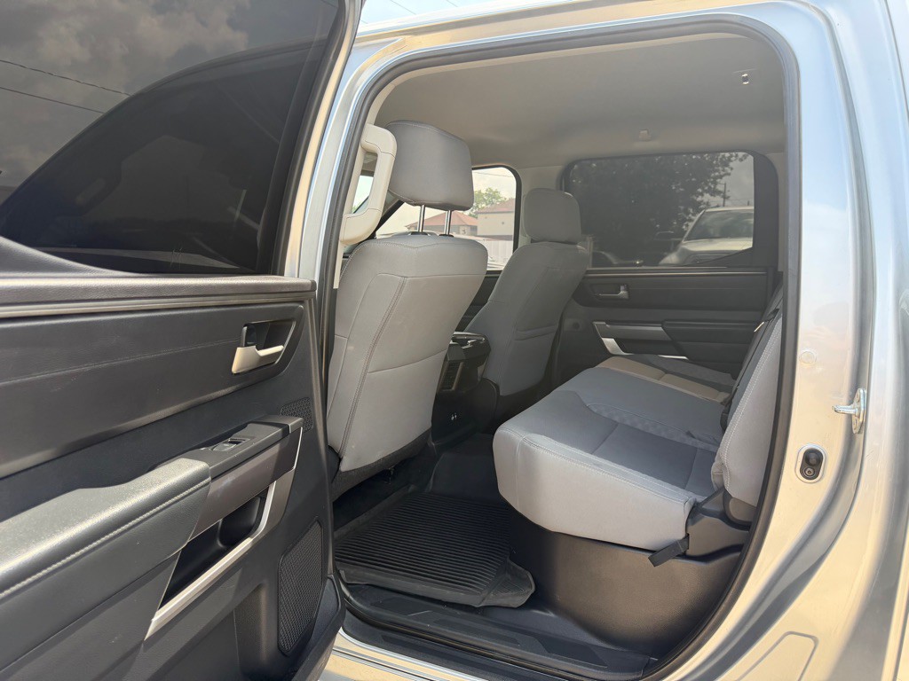 2023 Toyota Tundra Image 11