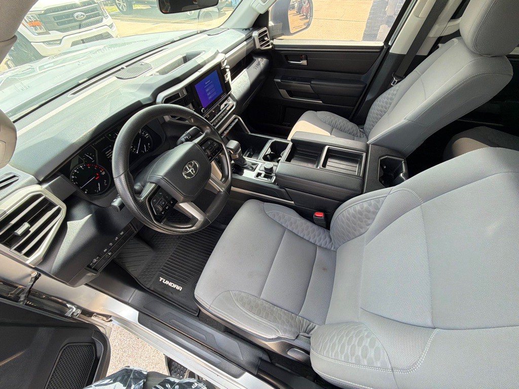 2023 Toyota Tundra Image 17