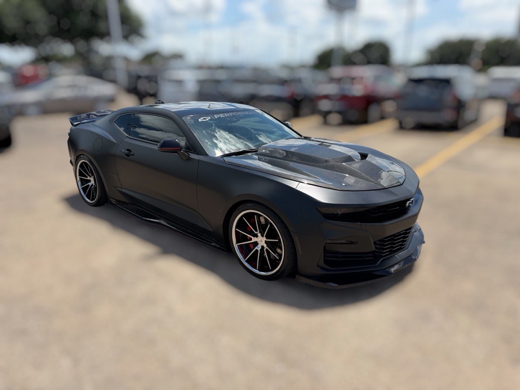 2023 Chevrolet Camaro Image 1