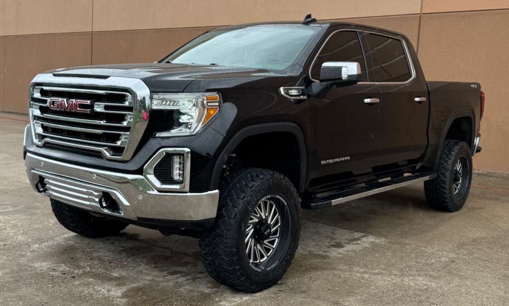 2020 GMC Sierra 1500 Image 2