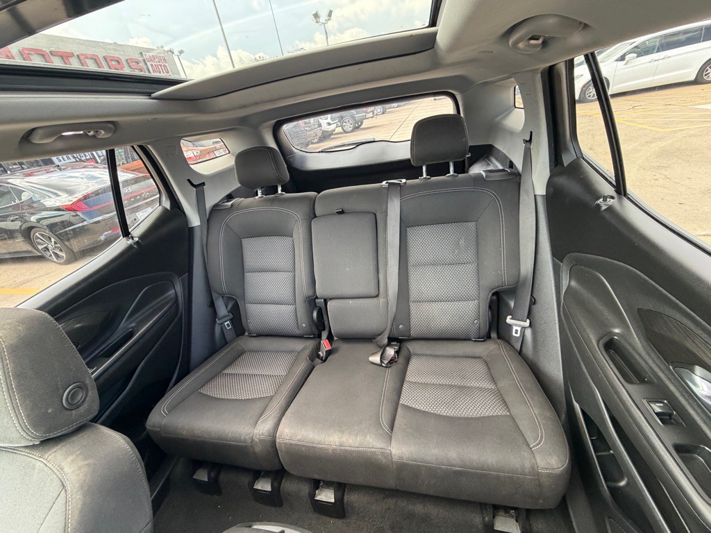 2023 GMC Terrain Image 17