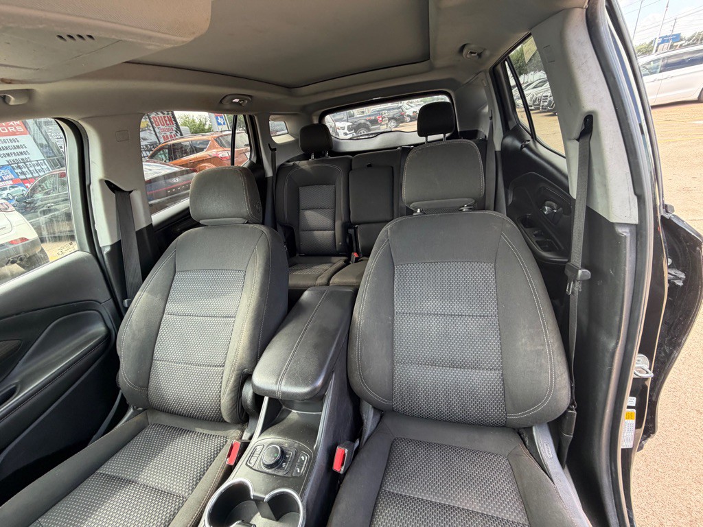 2023 GMC Terrain Image 18
