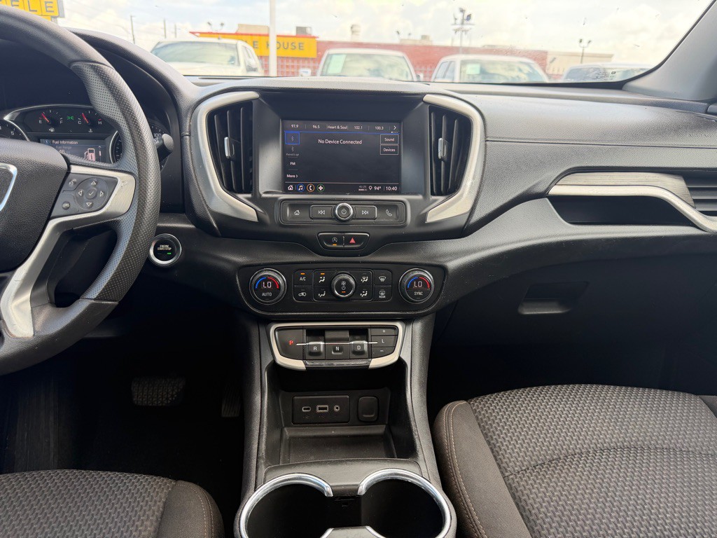 2023 GMC Terrain Image 22
