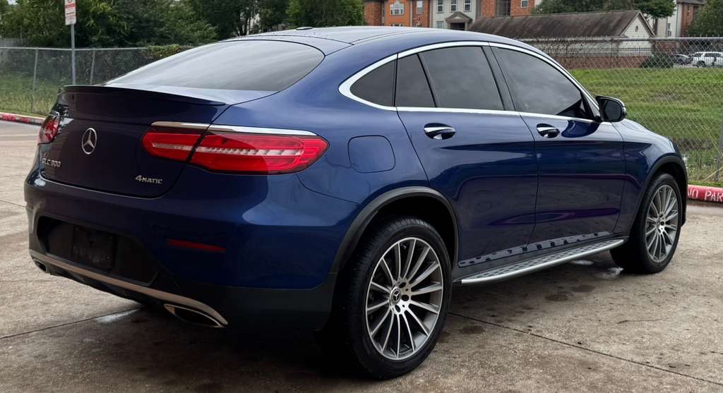2017 Mercedes-Benz GLC-Class Image 4