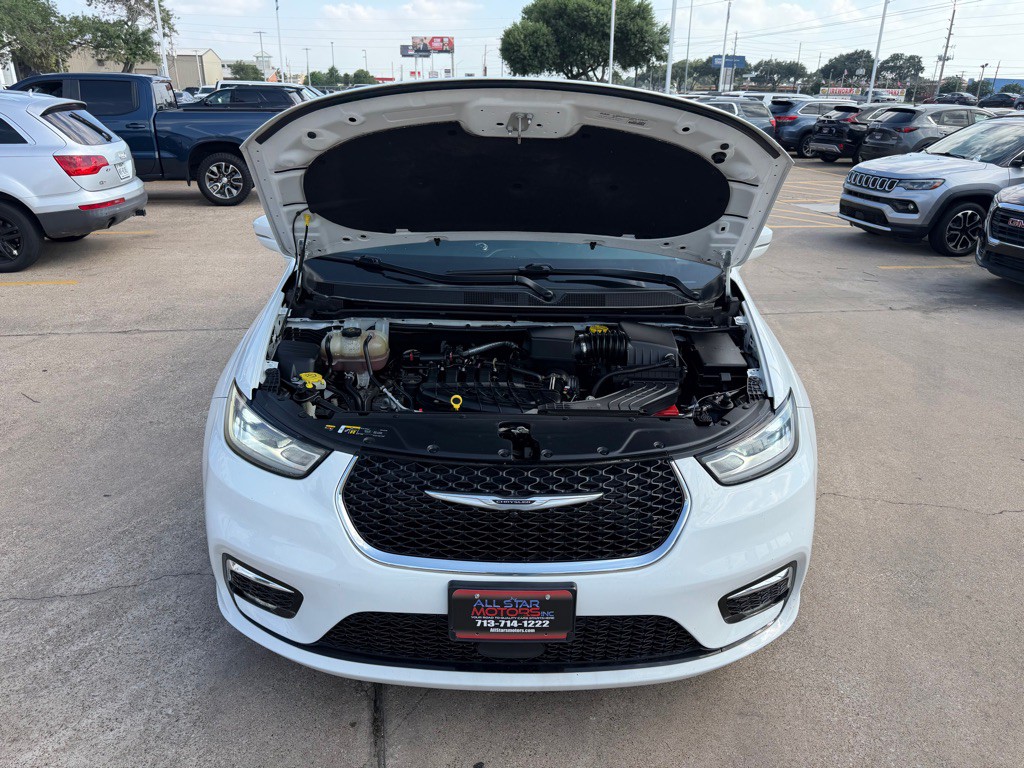 2022 Chrysler Pacifica Image 4