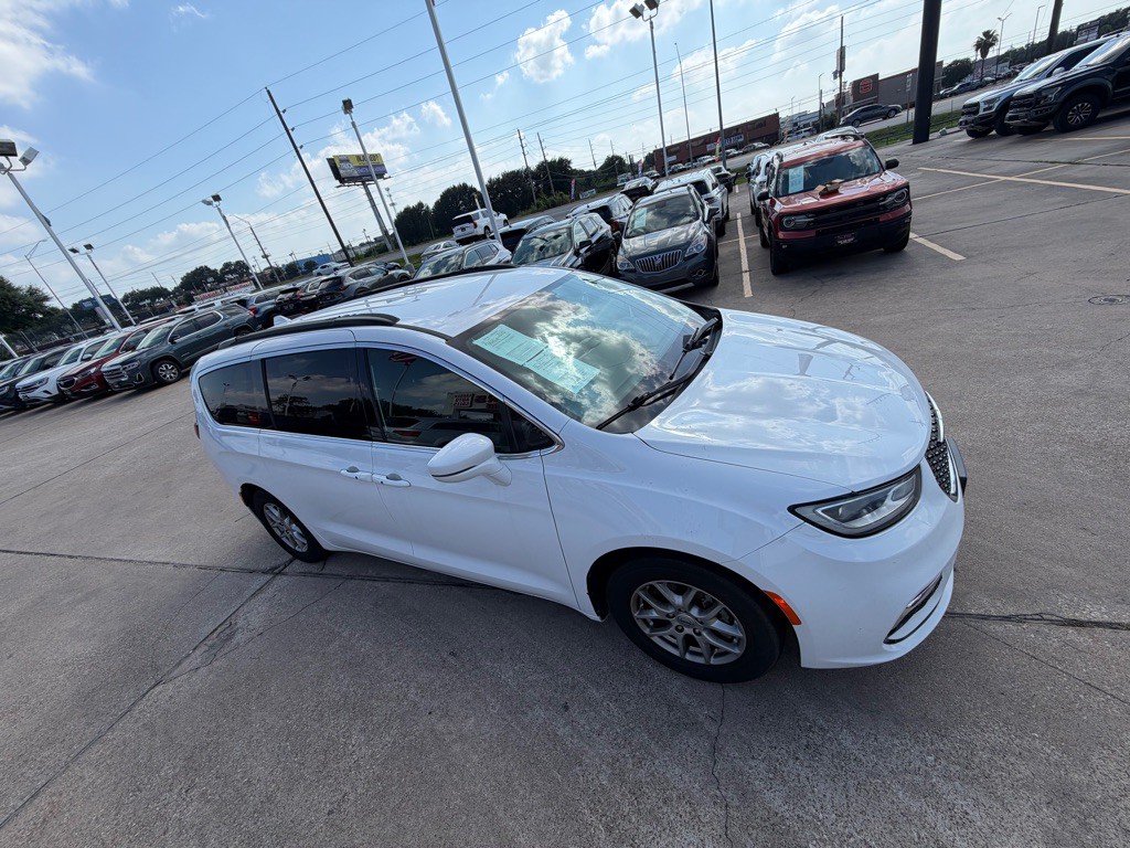 2022 Chrysler Pacifica Image 6