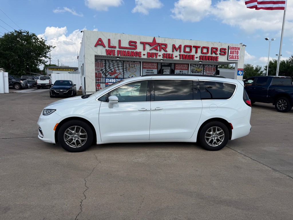 2022 Chrysler Pacifica Image 8