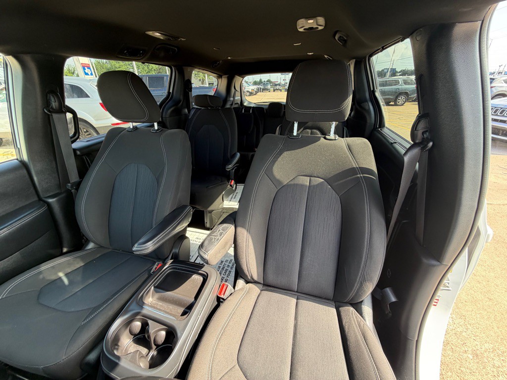 2022 Chrysler Pacifica Image 19