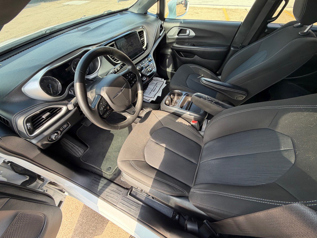 2022 Chrysler Pacifica Image 20