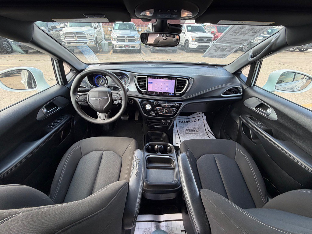 2022 Chrysler Pacifica Image 21