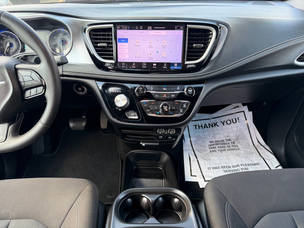2022 Chrysler Pacifica Image 23