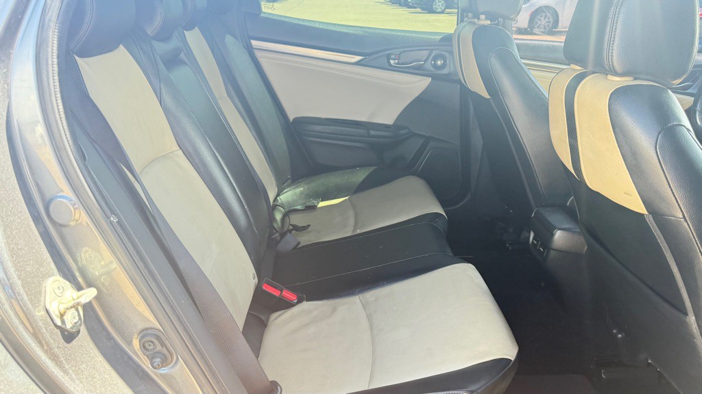2018 Honda Civic Image 15