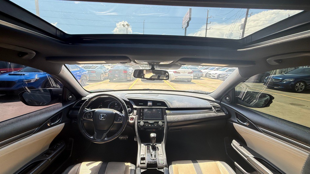 2018 Honda Civic Image 16