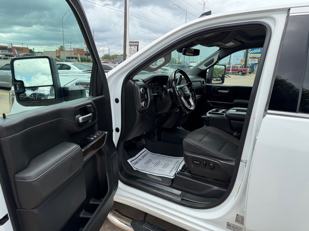 2023 GMC Sierra 2500 Image 13