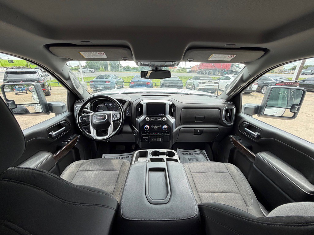 2023 GMC Sierra 2500 Image 17