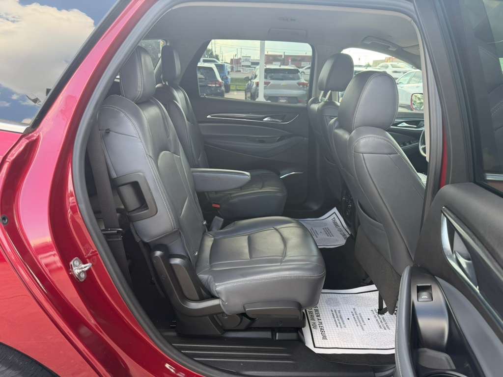 2018 Buick Enclave Image 12