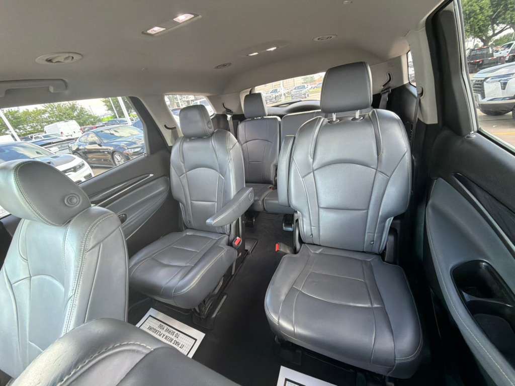 2018 Buick Enclave Image 17