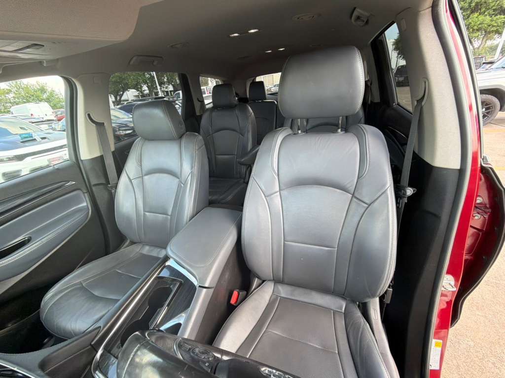 2018 Buick Enclave Image 18