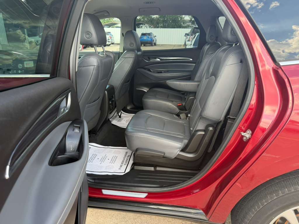 2018 Buick Enclave Image 19