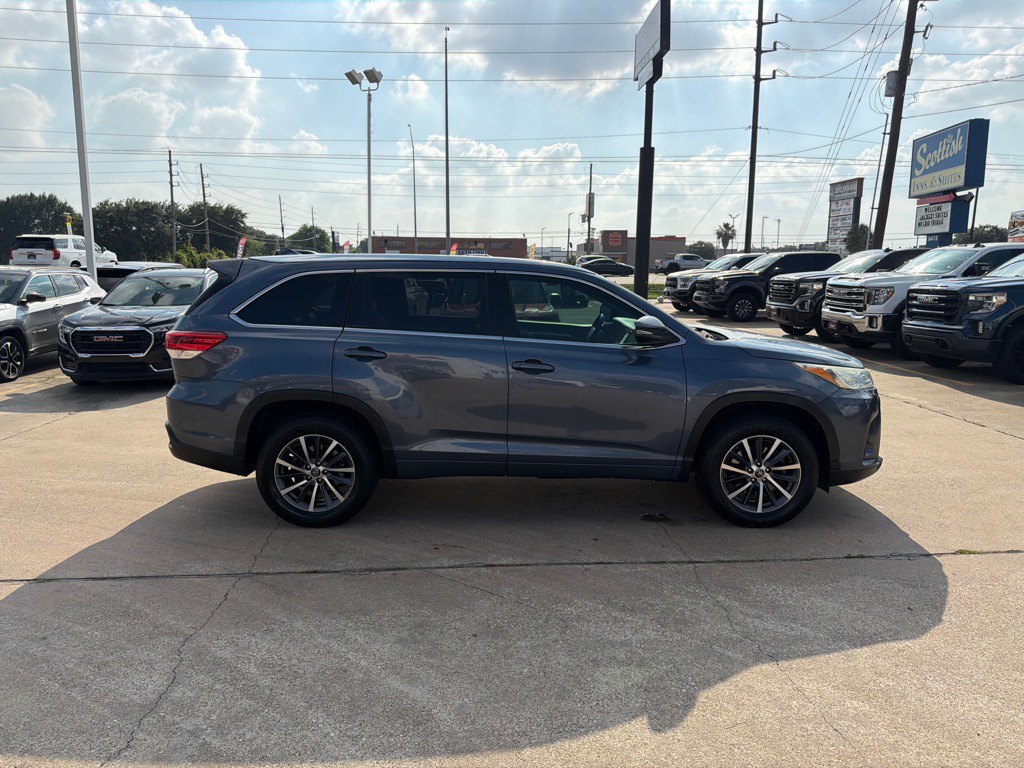 2018 Toyota Highlander Image 5