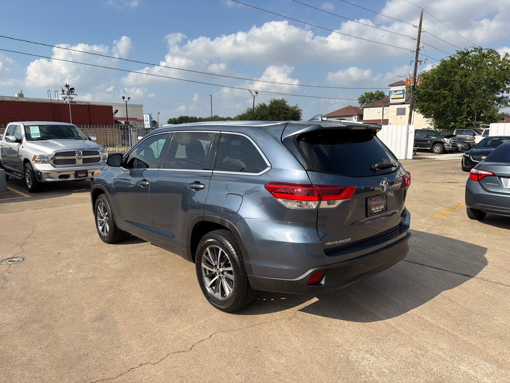 2018 Toyota Highlander Image 8