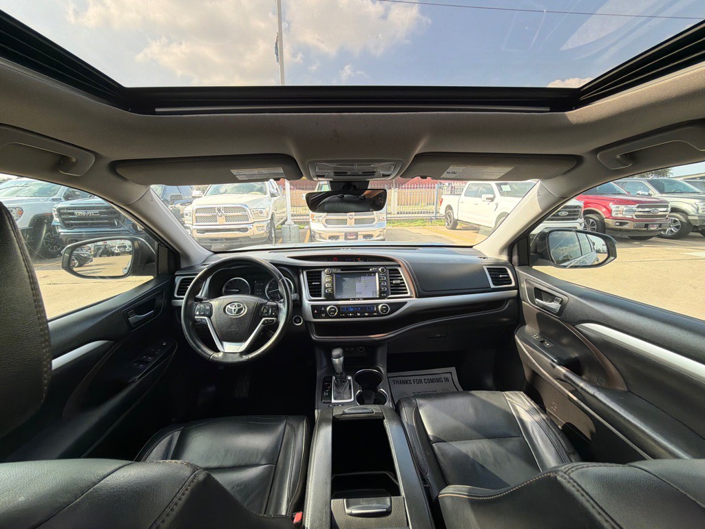 2018 Toyota Highlander Image 21