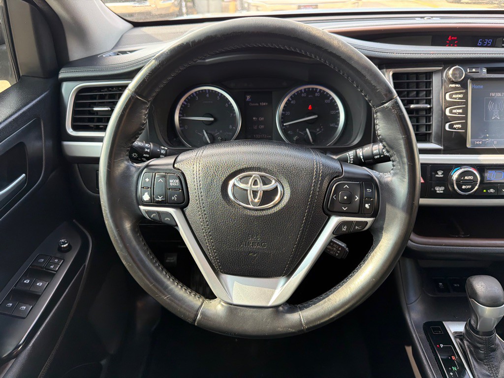2018 Toyota Highlander Image 24