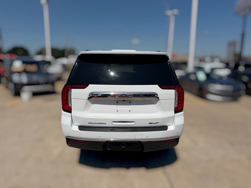 2021 GMC Yukon Image 10
