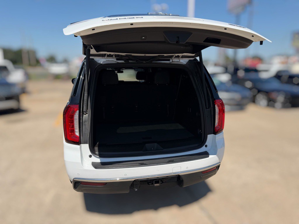 2021 GMC Yukon Image 12