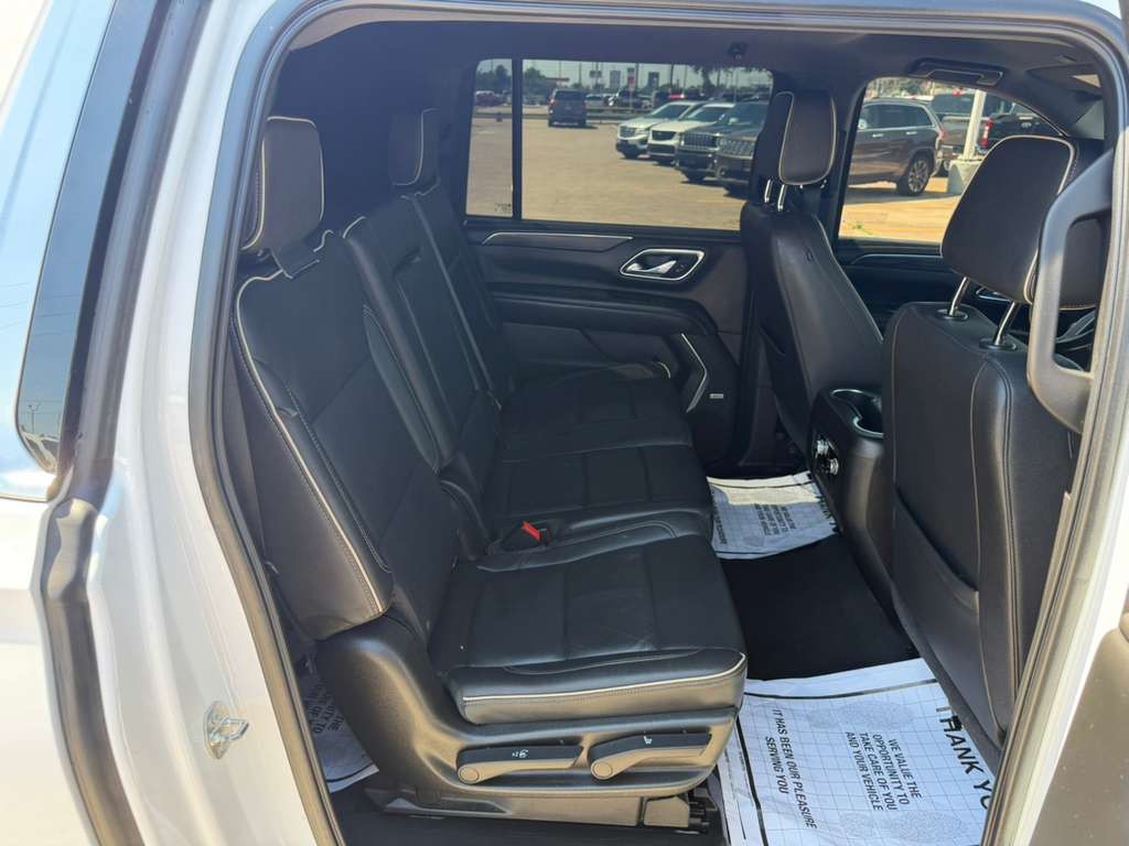 2021 GMC Yukon Image 14