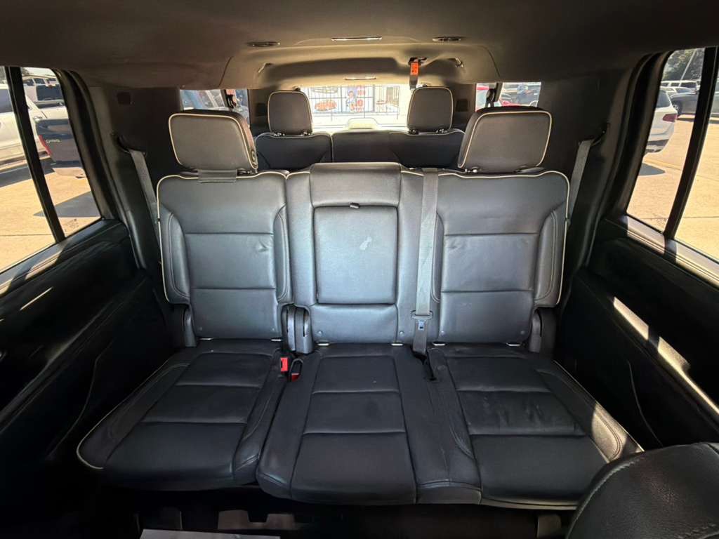 2021 GMC Yukon Image 18