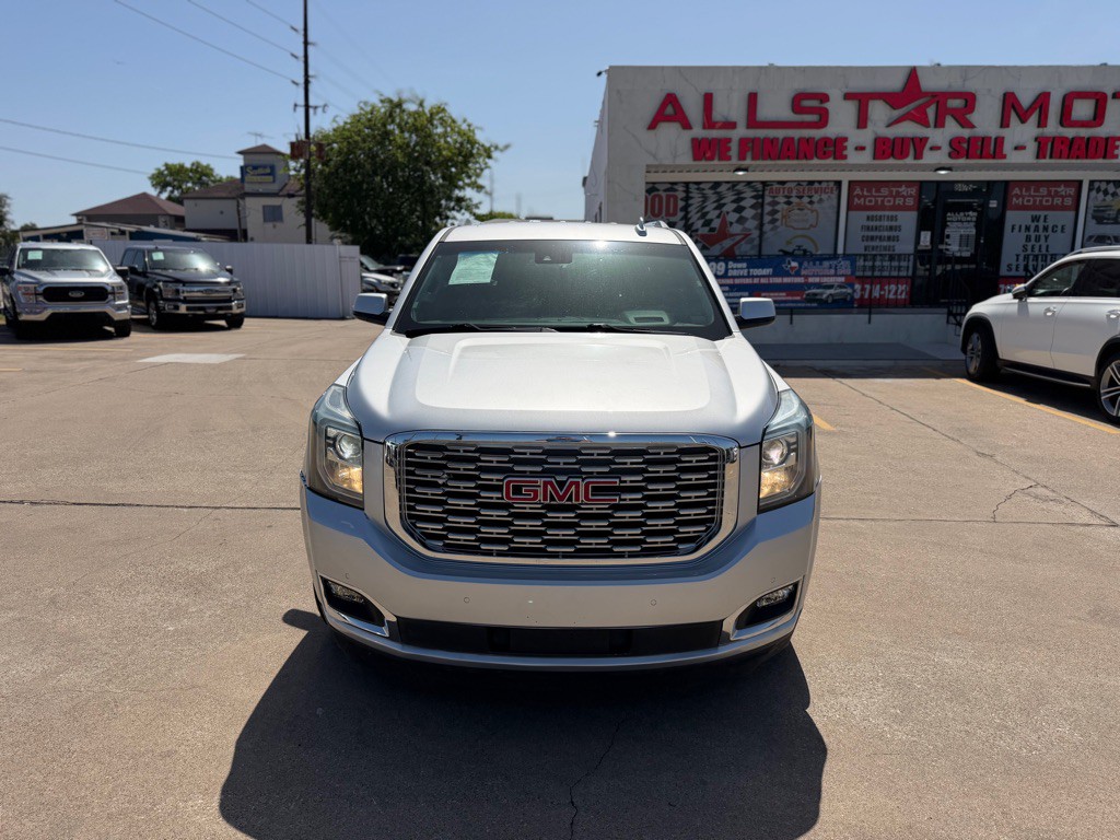 2018 GMC Yukon Image 2