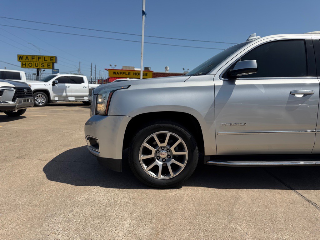 2018 GMC Yukon Image 4