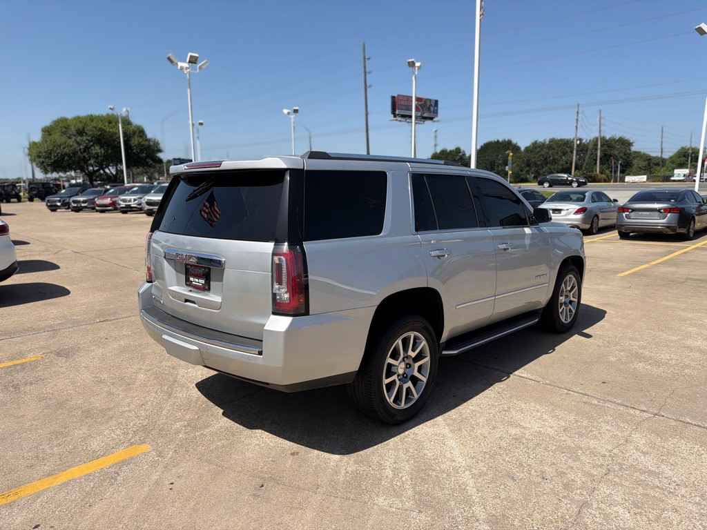 2018 GMC Yukon Image 9