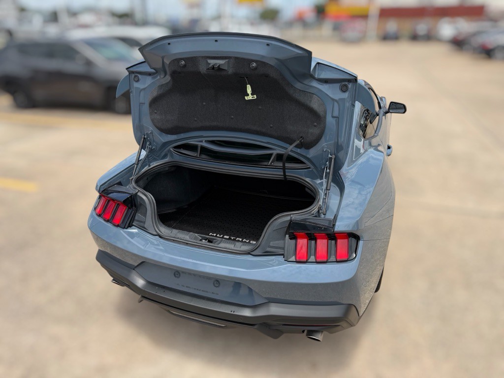 2024 Ford Mustang Image 13