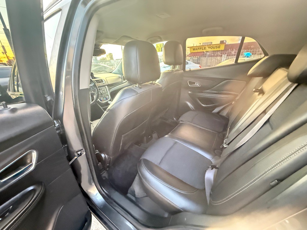 2016 Buick Enclave Image 15