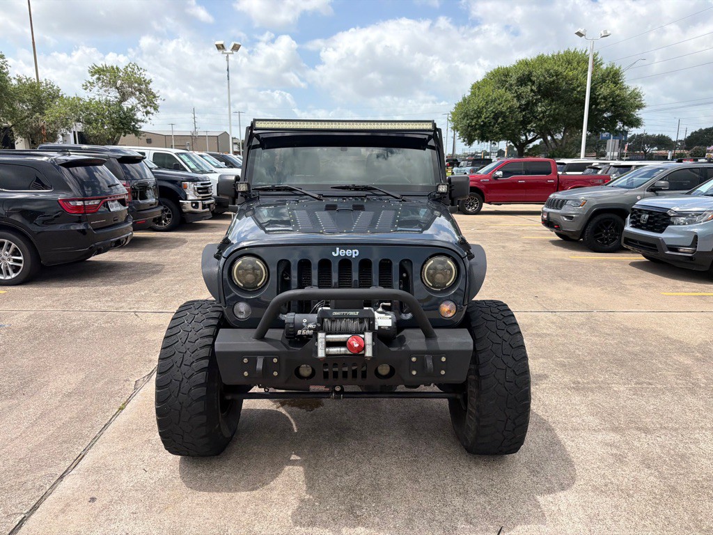 2017 Jeep Wrangler Unlimited Image 2