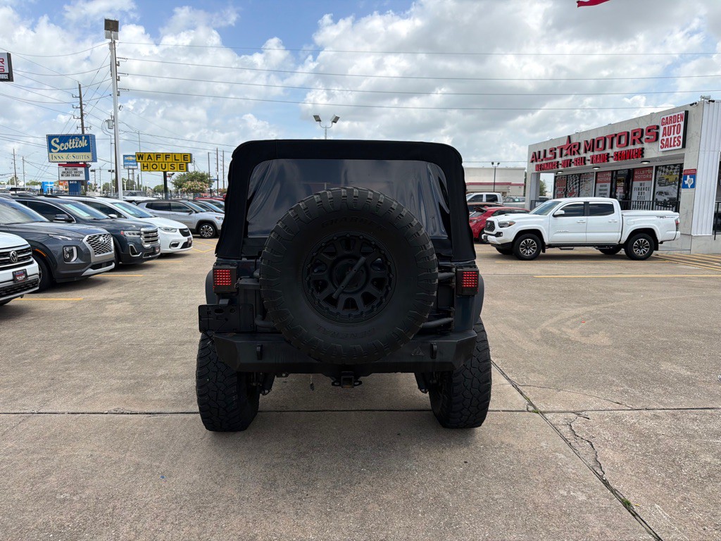 2017 Jeep Wrangler Unlimited Image 9