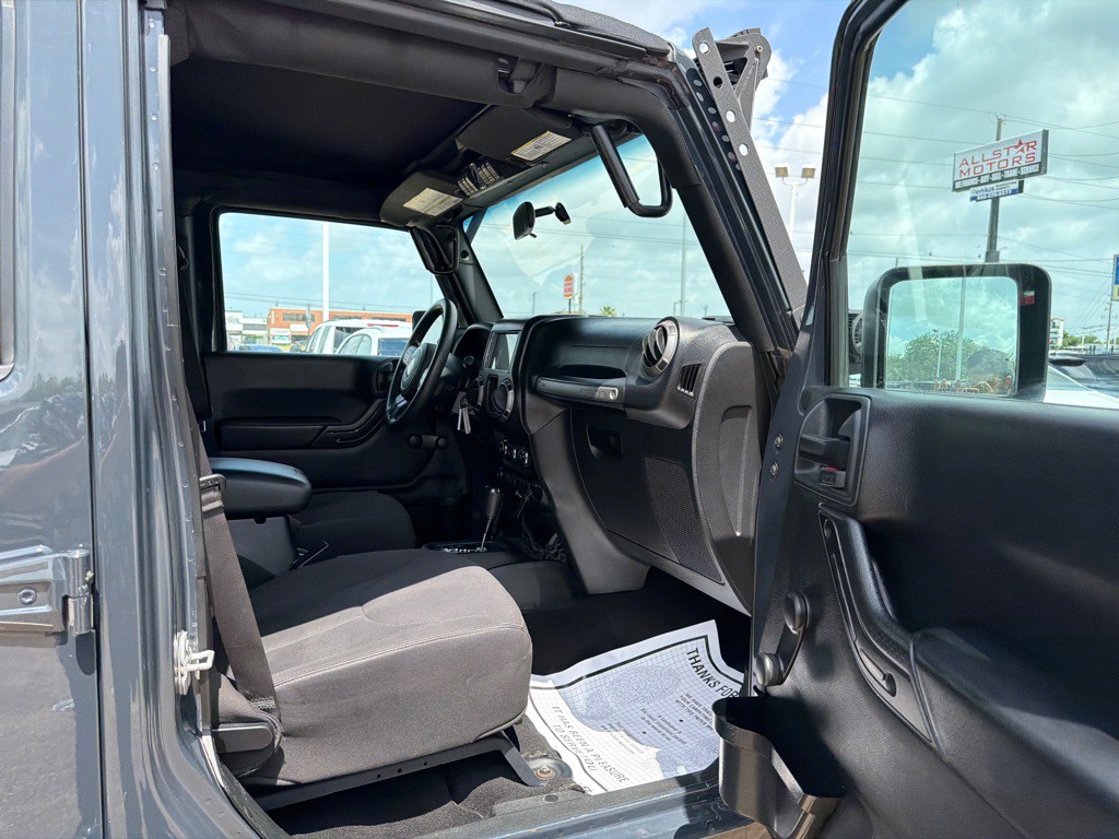 2017 Jeep Wrangler Unlimited Image 13