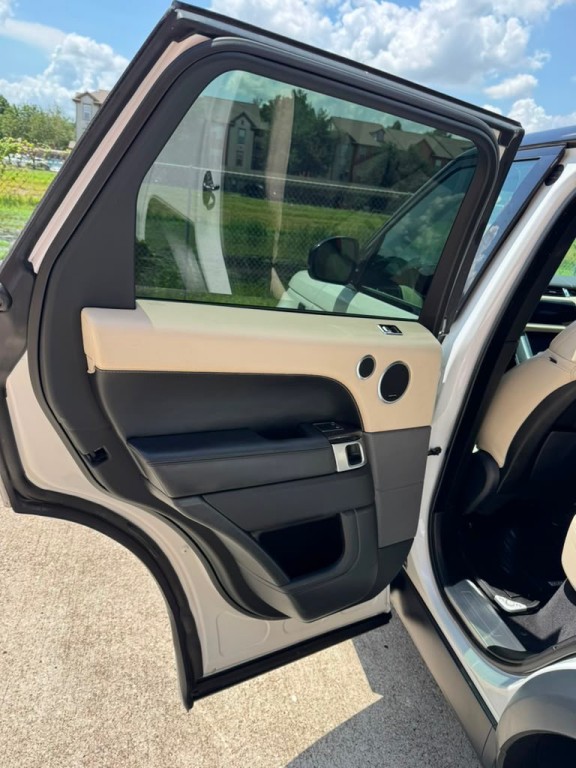 2021 Land Rover Range Rover Sport Image 21