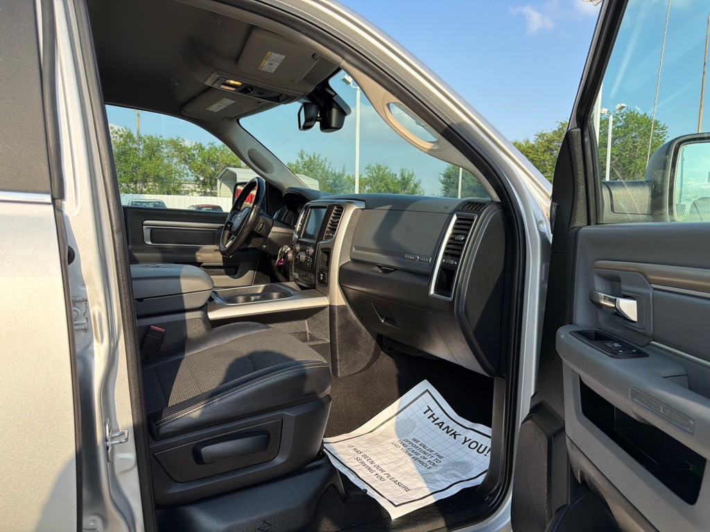 2017 RAM 1500 Image 12