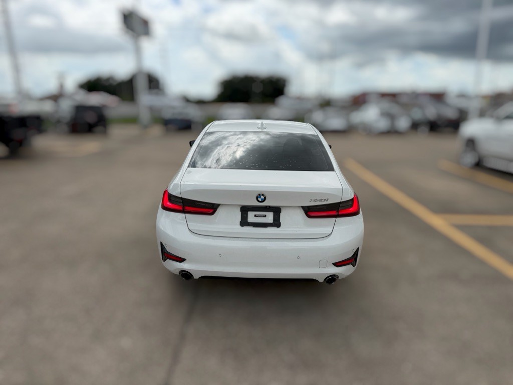 2020 BMW 3 Series Image 10