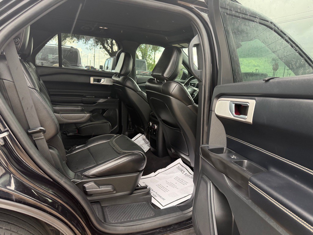 2020 Ford Explorer Image 13