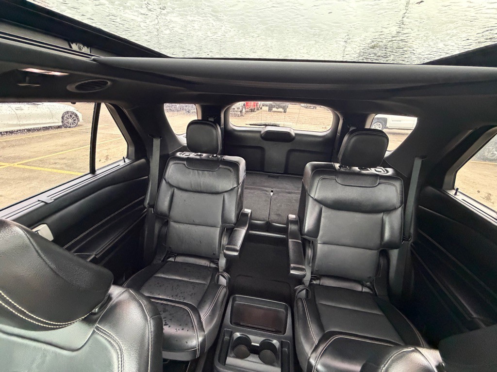 2020 Ford Explorer Image 17