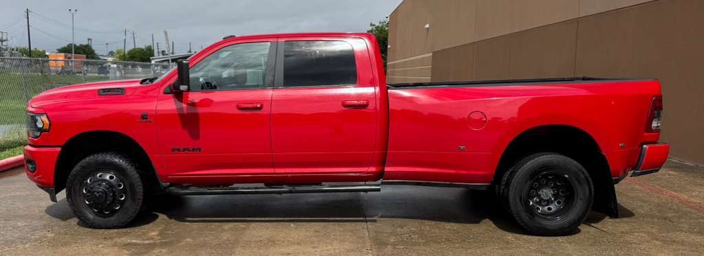 2022 RAM 3500 Image 7