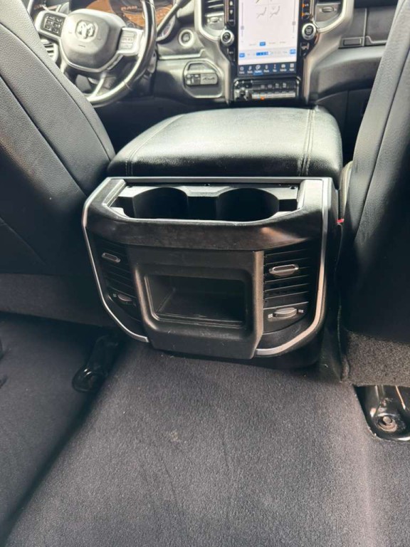 2022 RAM 3500 Image 15